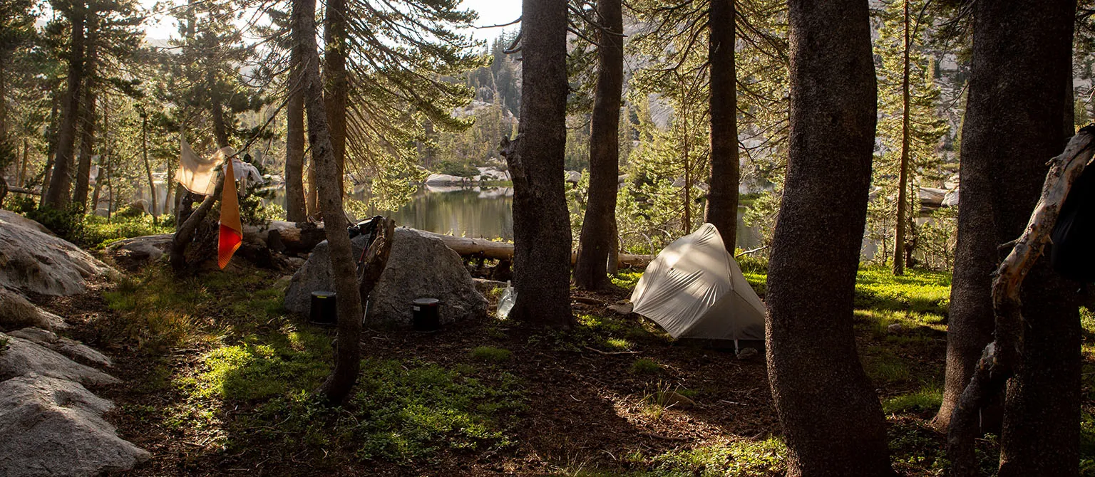 Camp on the shores of Maxwell Lake